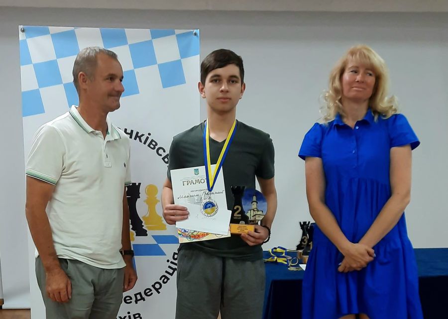 Учень ліцею імені Дмитра Бахматюка Максим Гречаний виборов "срібло" у швидких шахах
