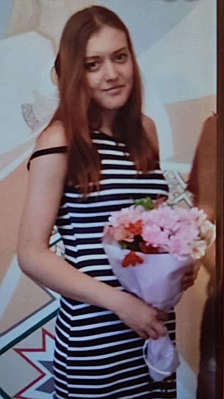 Якщо у вас є будь-яка інформація про місцеперебування цієї особи повідомте поліції.