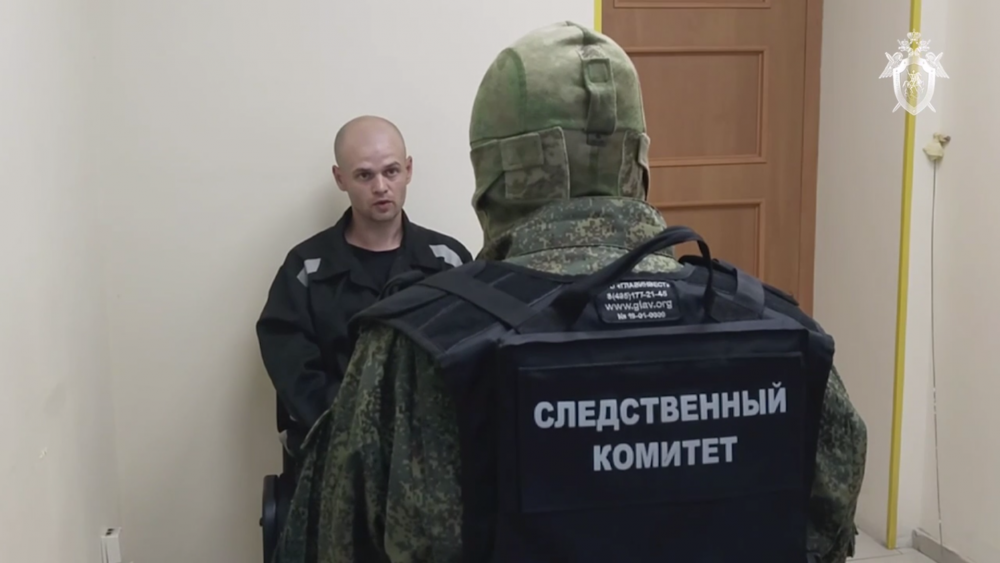 Окупанти опублікували відео, де змусили військового зізнатися у злочині