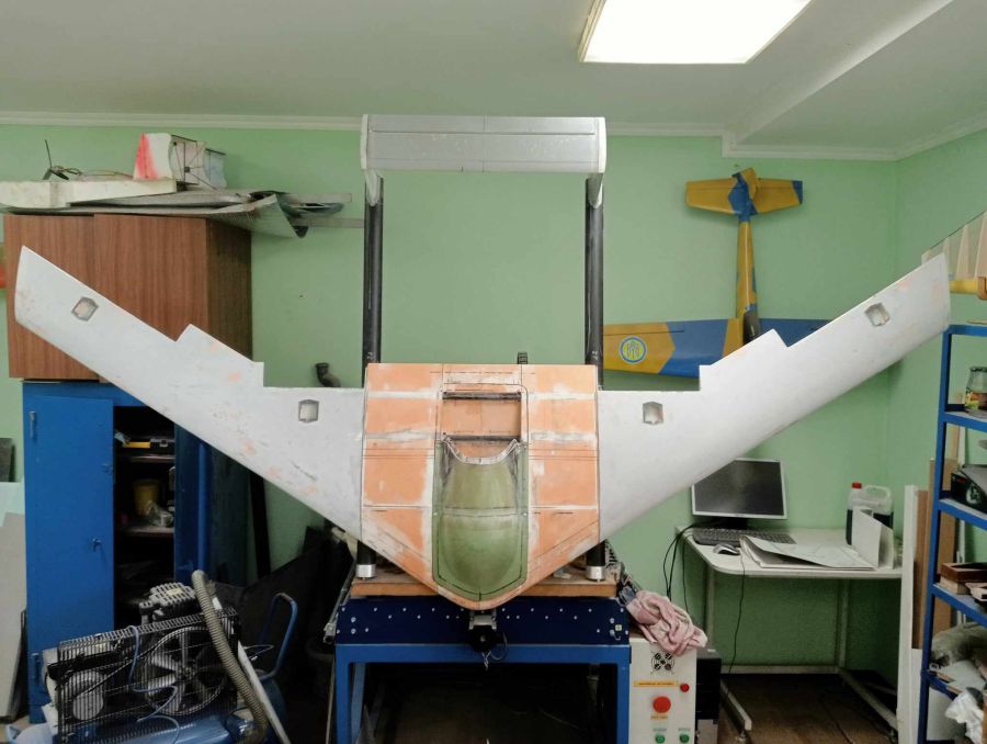 Мета акції — зібрати на першу партію дронів, які розробляють наші земляки-умільці з КБ "Західне". Фото: Стах Бурчак