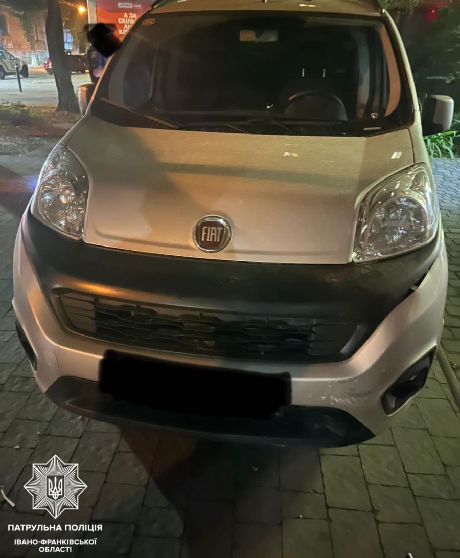 Поліціянти виявили зниклого кермувальника неподалік від місця пригоди