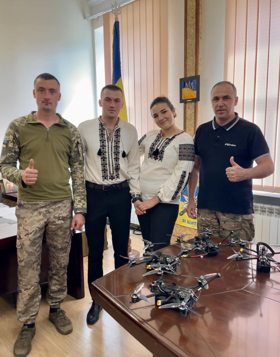 Гуцули купили для захисників України чотири дрони
