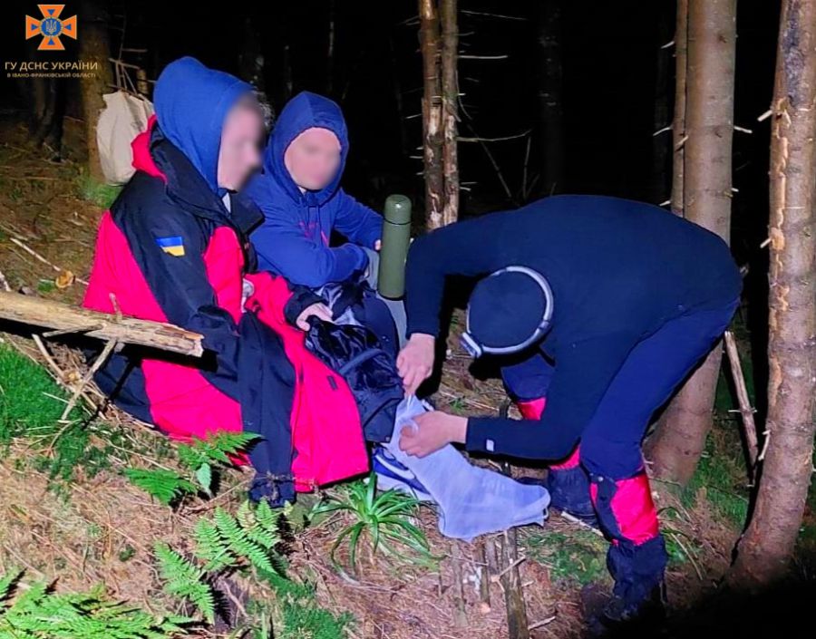 Рятувальники надали туристці домедичну допомогу 