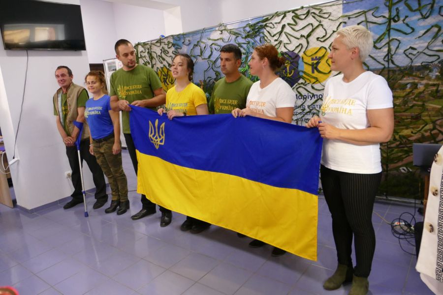 Глядачі щиро дякували акторам за постанову.