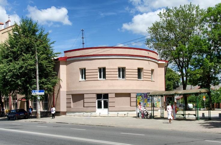 Йдеться про капітальний ремонт народного дому "Княгинин" в Івано-Франківську з планованою вартістю понад 4,1 млн гривень