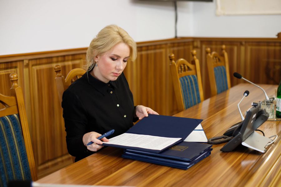 Понад 20 договорів було відправлено на доопрацювання на загальну суму 58,7 мільйонів гривень. 