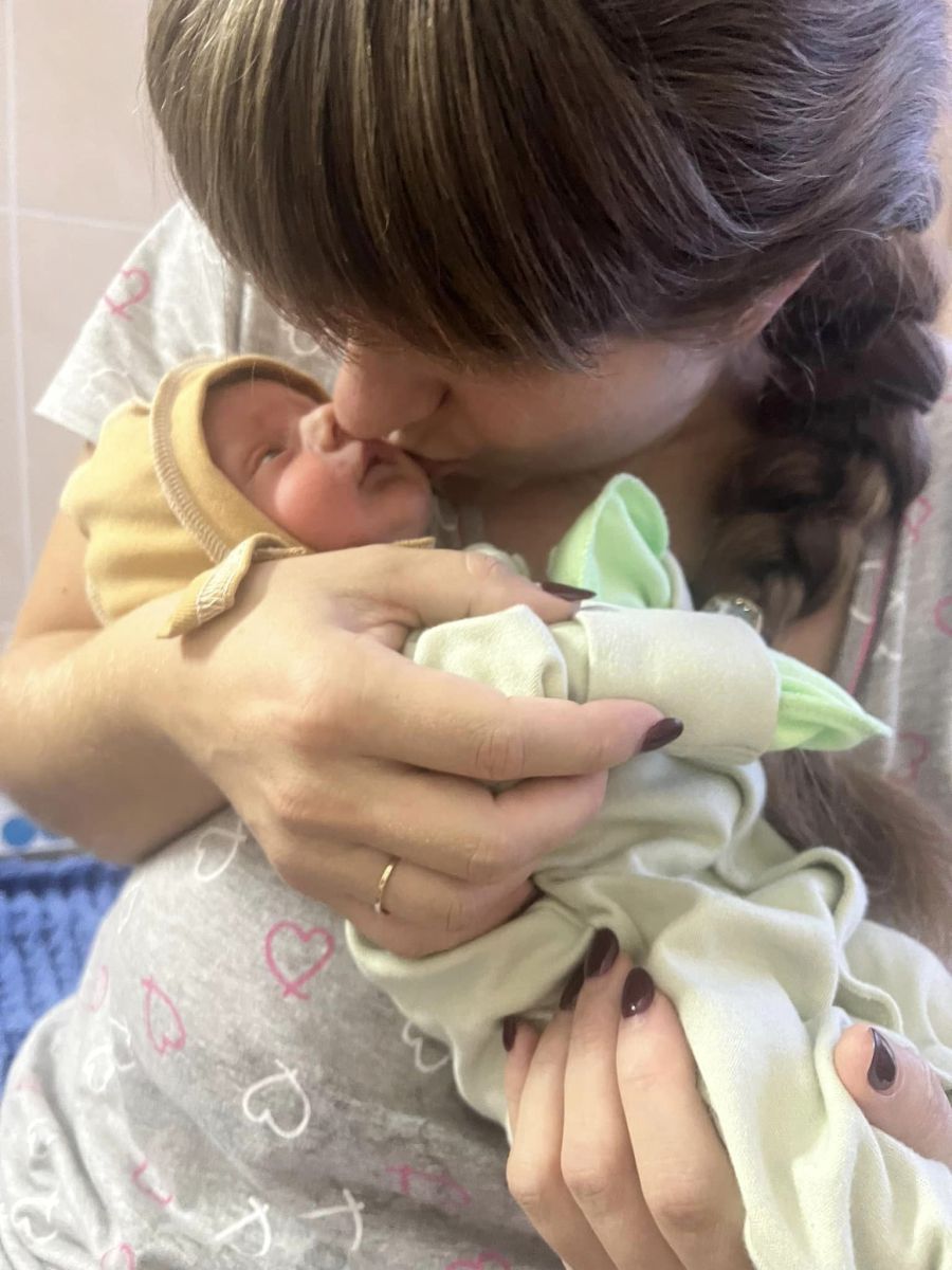 На десятий день малюка з мамою виписали додому