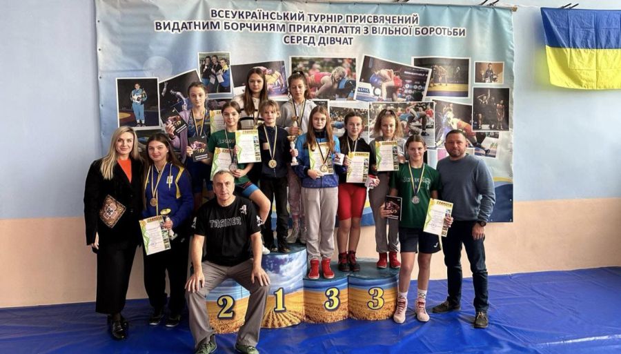 Переможниці отримали грамоти, кубки відповідних рівнів, а також пам’ятні призи. 