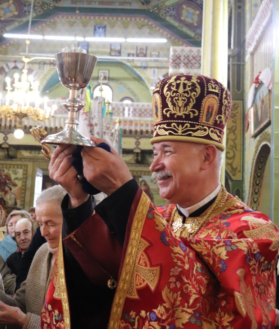 Чаша переходила від покоління до покоління у родині Гірняків