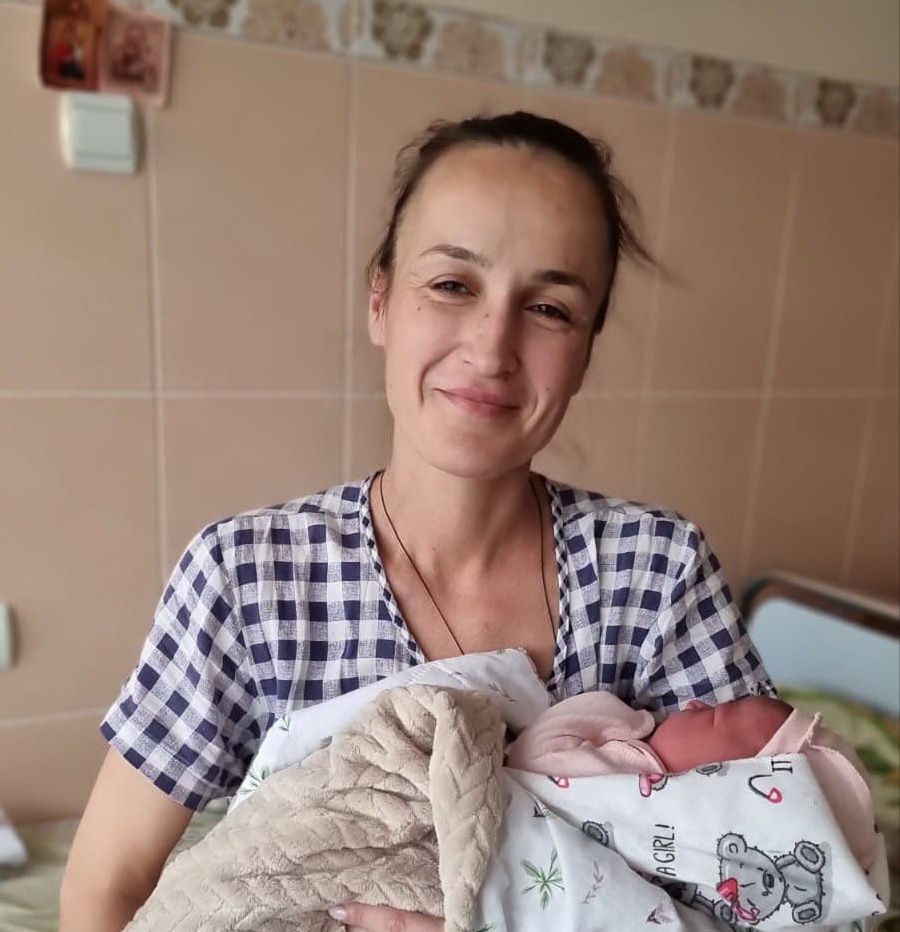 Жінка народила донечку Дарію