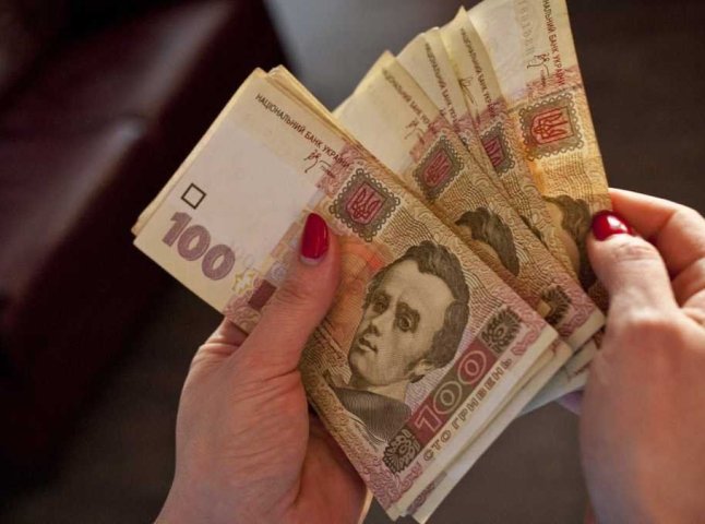 Ілюстроване фото. Шахрайським способом жінці вдалось отримати понад 580 тисяч гривень