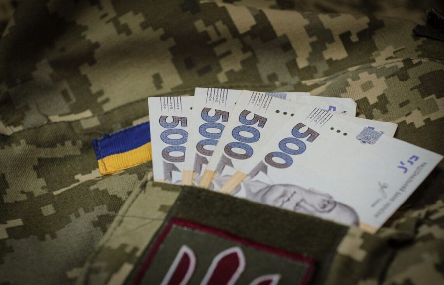 
Ілюстроване фото. Військове ПДФО з 1 жовтня 2023 року зараховується до державного бюджету і піде на потреби оборони.