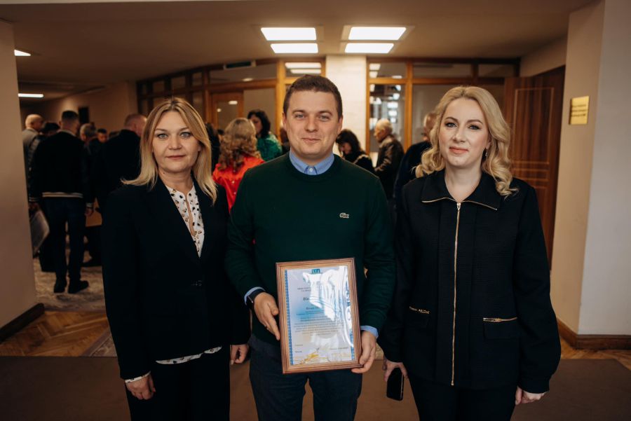 Директор з розвитку та комунікацій ТзОВ "Ґудвеллі Україна" Назар Антоник отримав подяку від ОВА