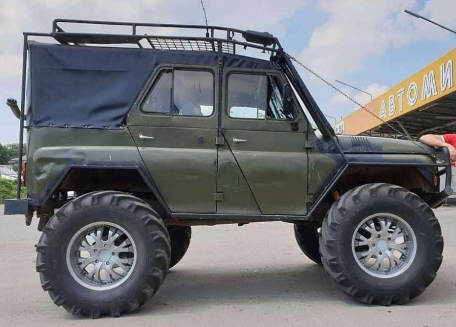 Така автівка потрібна бійцям Калуського батальйону для виконання бойових завдань