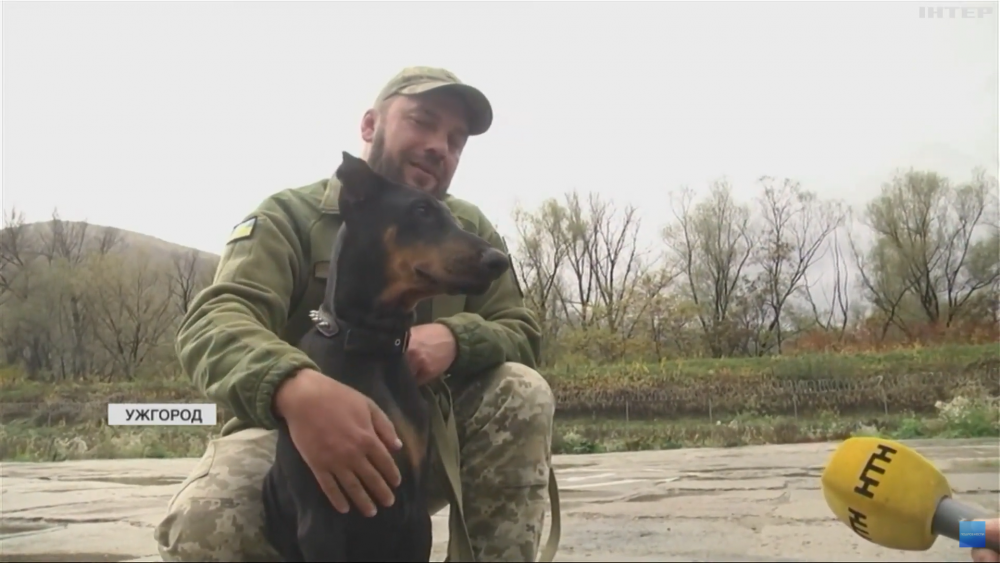 Михайло в цивільному житті  працював на хімічних підприємствах. На війні вперше побачив хімічну зброю в дії
