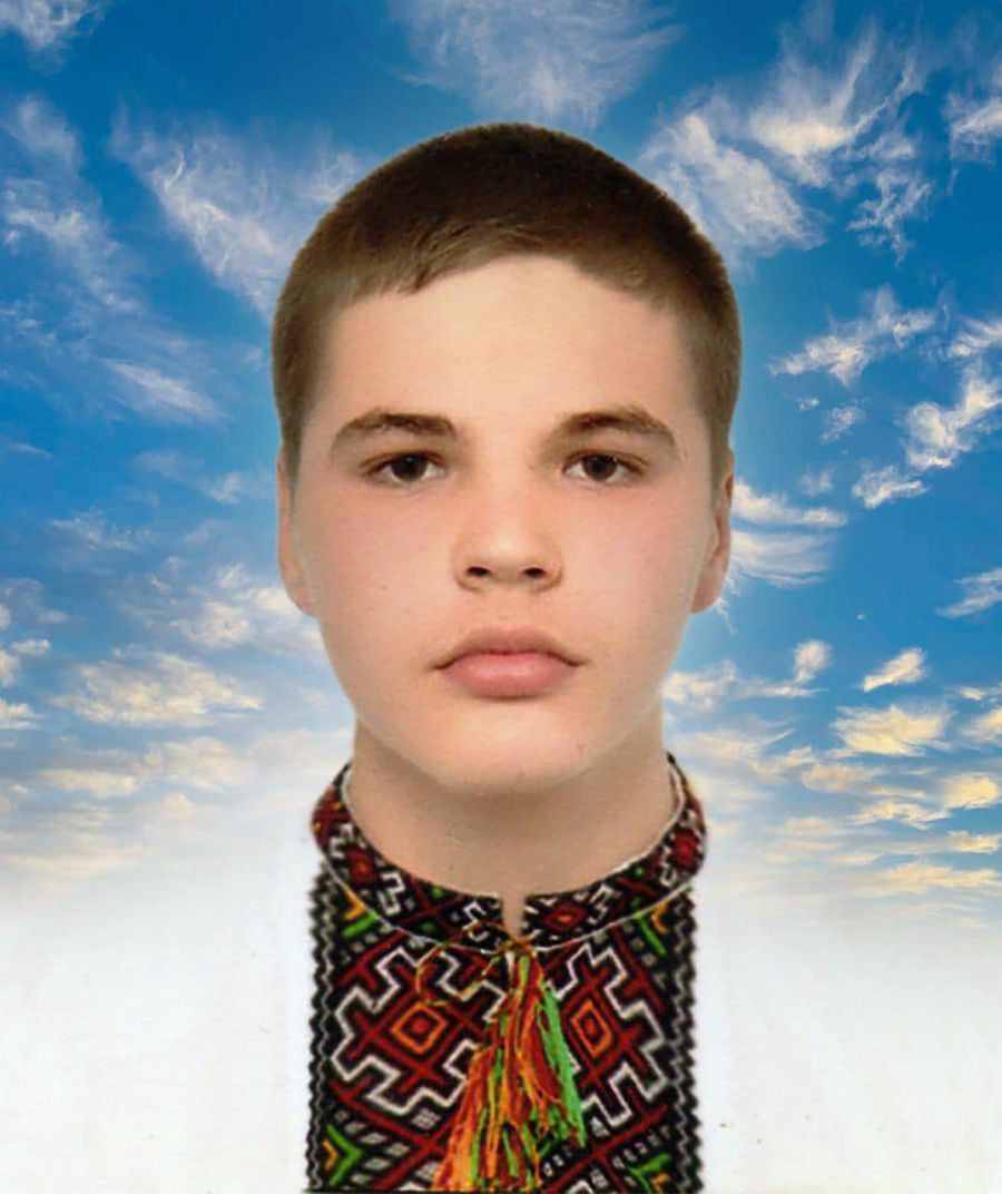 Загинув Василь  Непеляк 8 грудня в ході артилерійського обстрілу в районі Бахмута Донецької області.