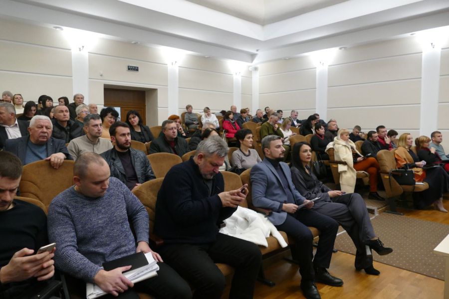 Пропозицію поставили на голосування, однак її підтримали всього двоє депутатів