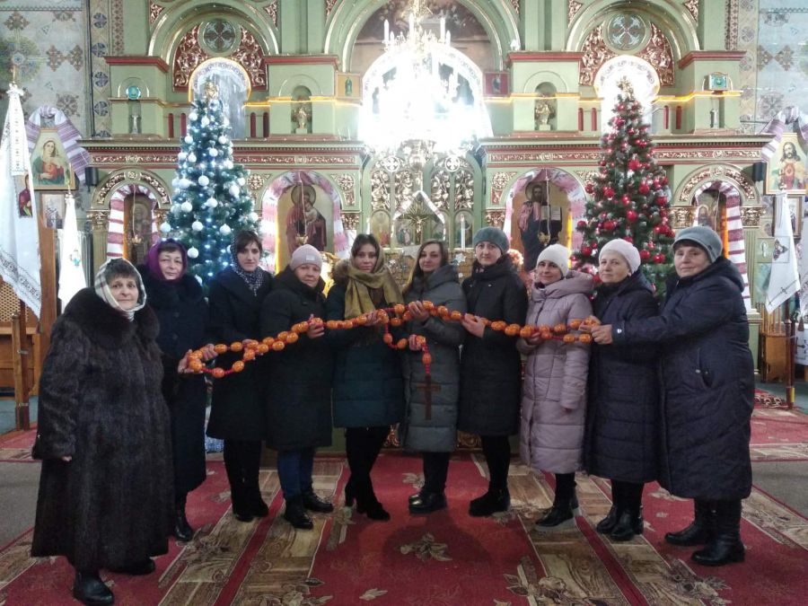 Відтепер віряни парафії матимуть власну велику вервицю для молитовної ходи