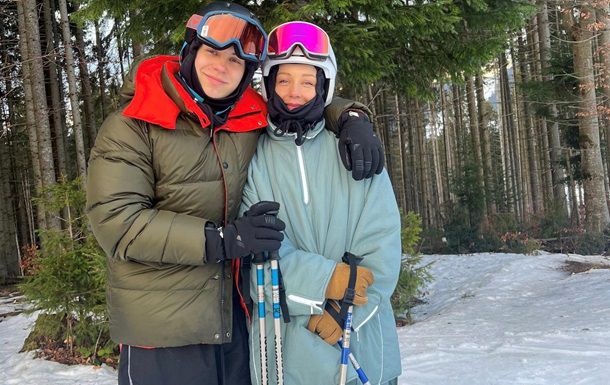 Тіна Кароль з сином вже відвідали етнопарк Гуцул Ленд у Буковелі. 