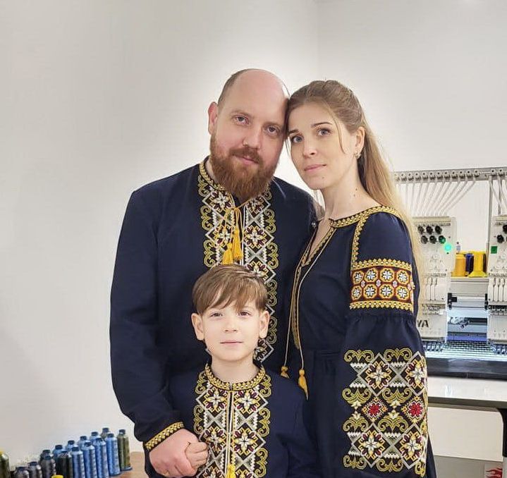 Вишиті вироби Ткачуків популярні не лише серед українців, їх замовлять також іноземці