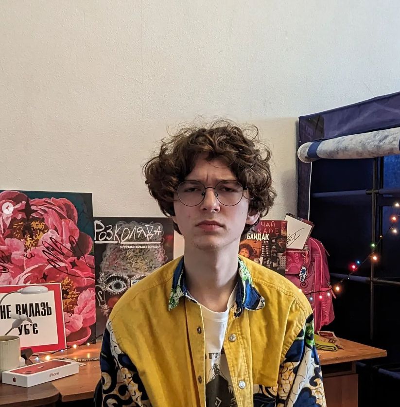 14 січня Тарас за сумою донатів вирішить, стригтись йому чи ні