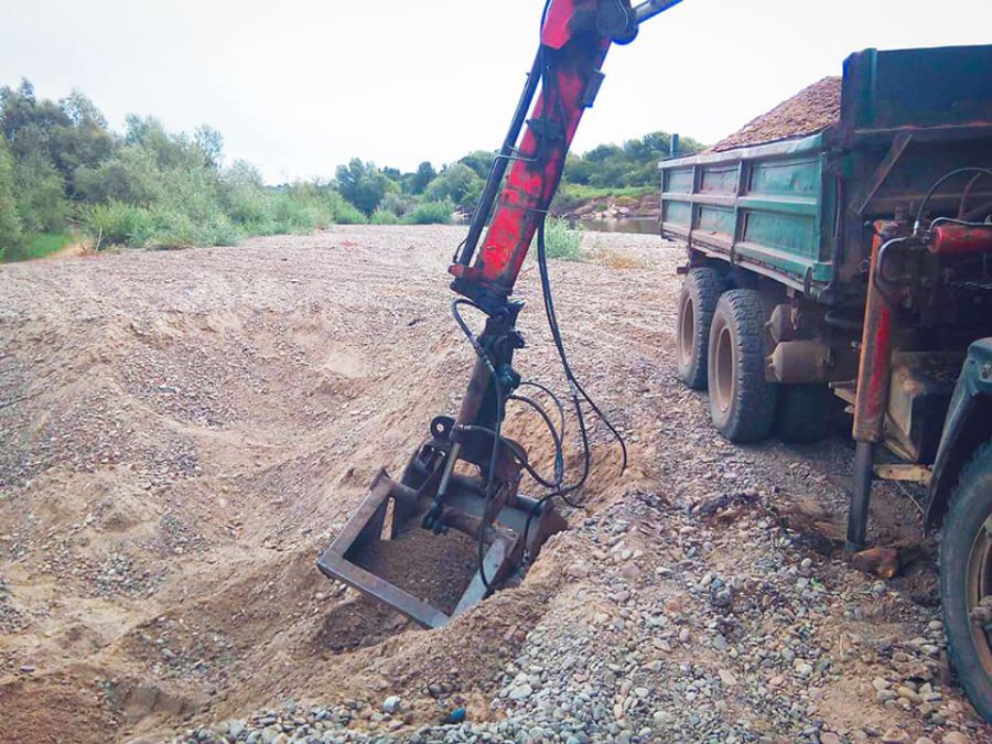 Ілюстроване фото. Жителі села Підмихайля виступили проти видобування піщано-гравійної суміші 