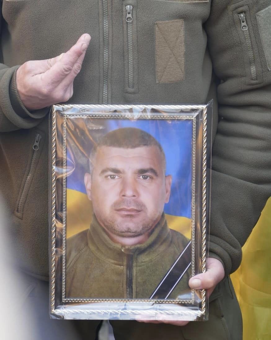 Вічна, світла пам’ять та безмежна шана Герою! Фото: міська рада, Оксана Савчук