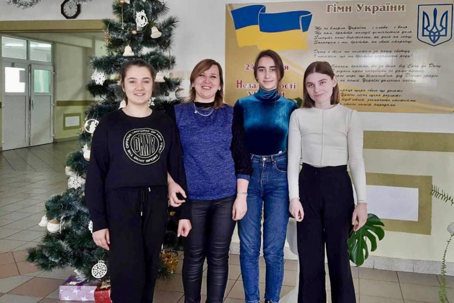 Учителька української мови і літератури Ольга Сербін підготувала трьох переможців конкурсу