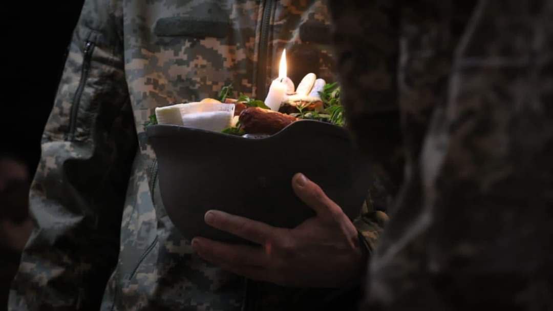 Ілюстроване фото. Меморіальні дошки полеглим воїнам відкриють на фасаді Калуського ліцею №3