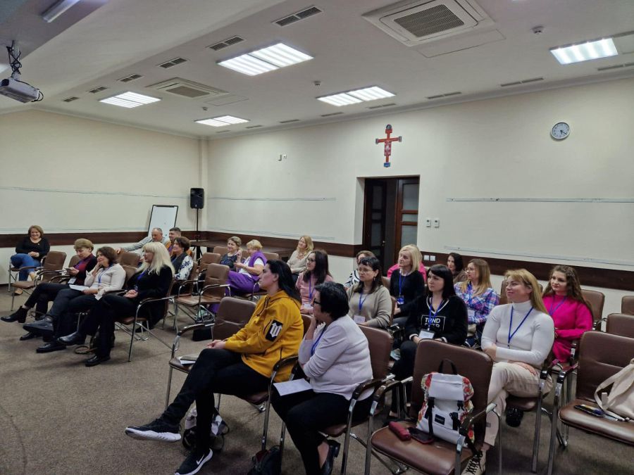 Медики стали слухачами лекцій