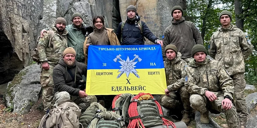 Українські військові дали інтерв'ю Раміні Есхакзай. Фото: пресслужба