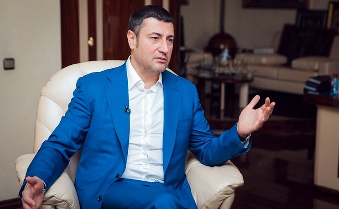 Гроші Бахматюк перераховував на рахунки іноземних компаній. Фото: LATIFUNDIST.COM