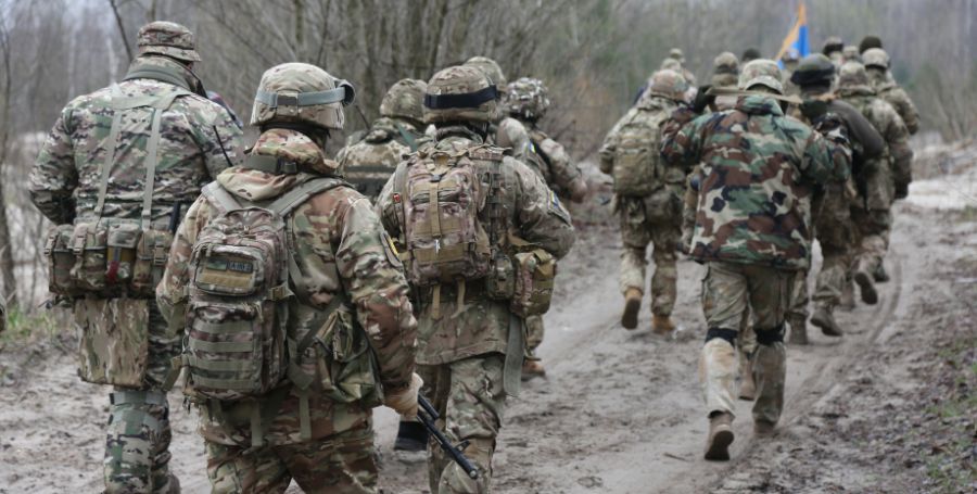 Ілюстроване фото. Система РЕБ потрібна для захисту від ворожих дронів-камікадзе, які літають роями