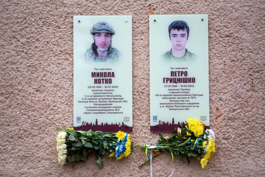 Пам’ять про наших захисників назавжди залишиться в стінах школи, адже тут планують створити музей Героїв