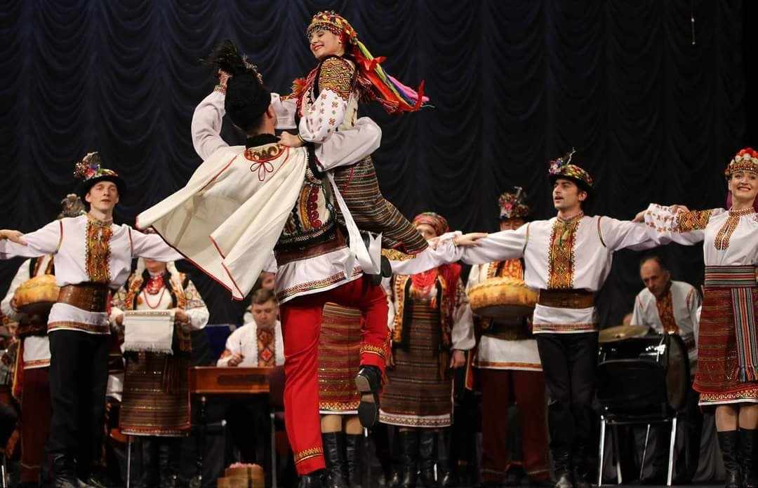 «Гуцулія» – це ансамбль з давньою історією, добре знаний як в Україні, так і за кордоном.