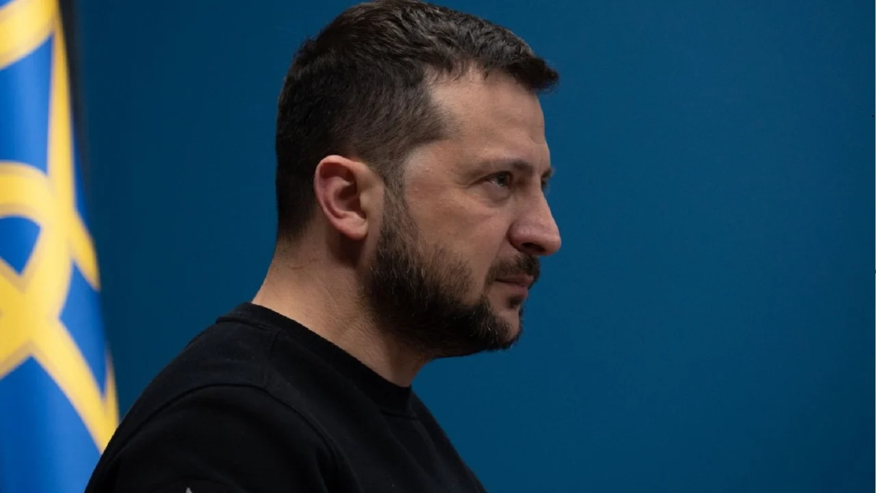 Зеленський відповів Папі Франциску, який порадив Україні "мати відвагу білого прапора" і вести переговори з РФ