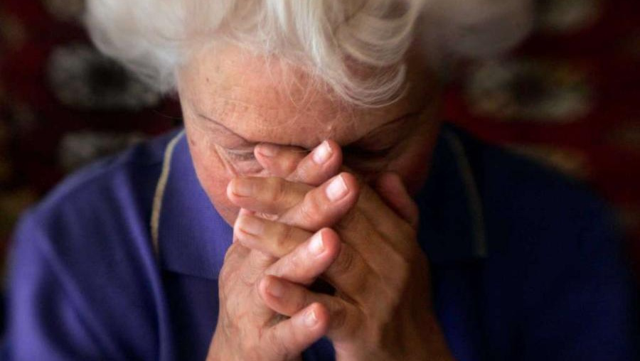 Ілюстроване фото. Поліція просить пам'ятати, що шахраї — вправні психологи та маніпулятори