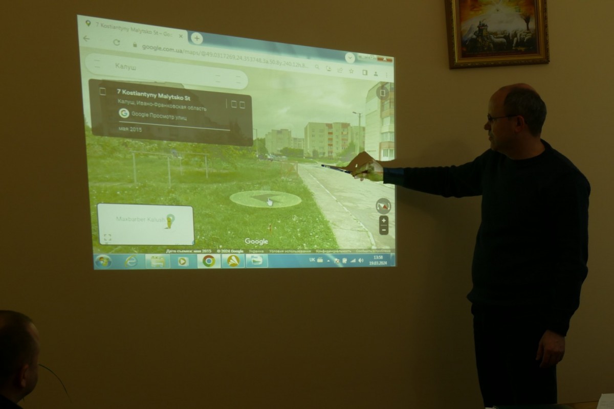 Координаційна рада погодила встановлення антипаркувальних металевих стовпчиків на вулиці Драгоманова