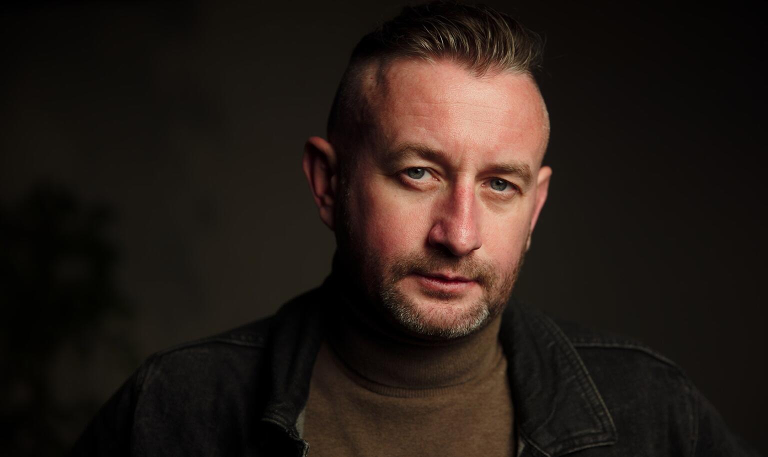 Сергій Жадан активно волонтерить та допомагає військовим.