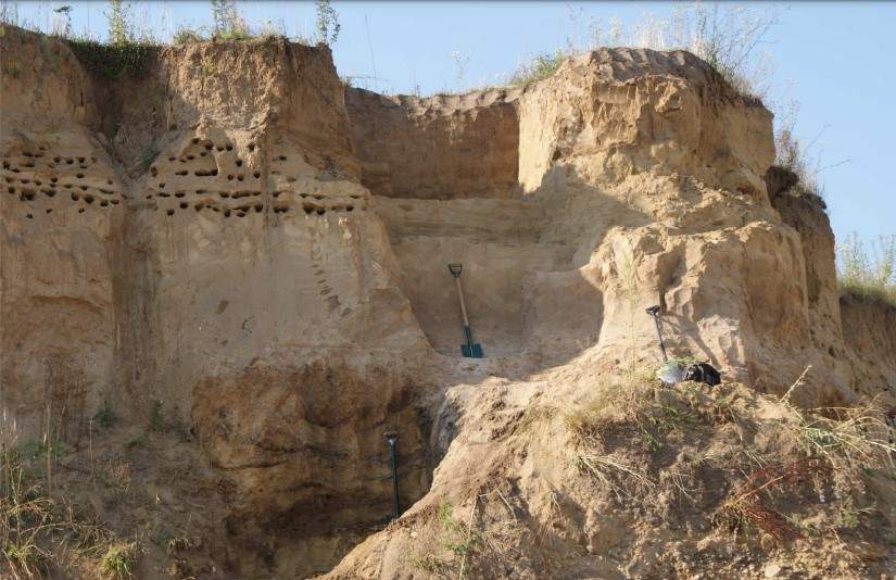 Дослідження стоянки Маріампіль-5. Фото: з публікації Адаменка


