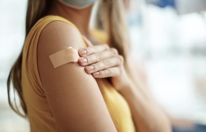 Вакцинація згідно з Національним календарем щеплень, а також від COVID-19 гарантована державою