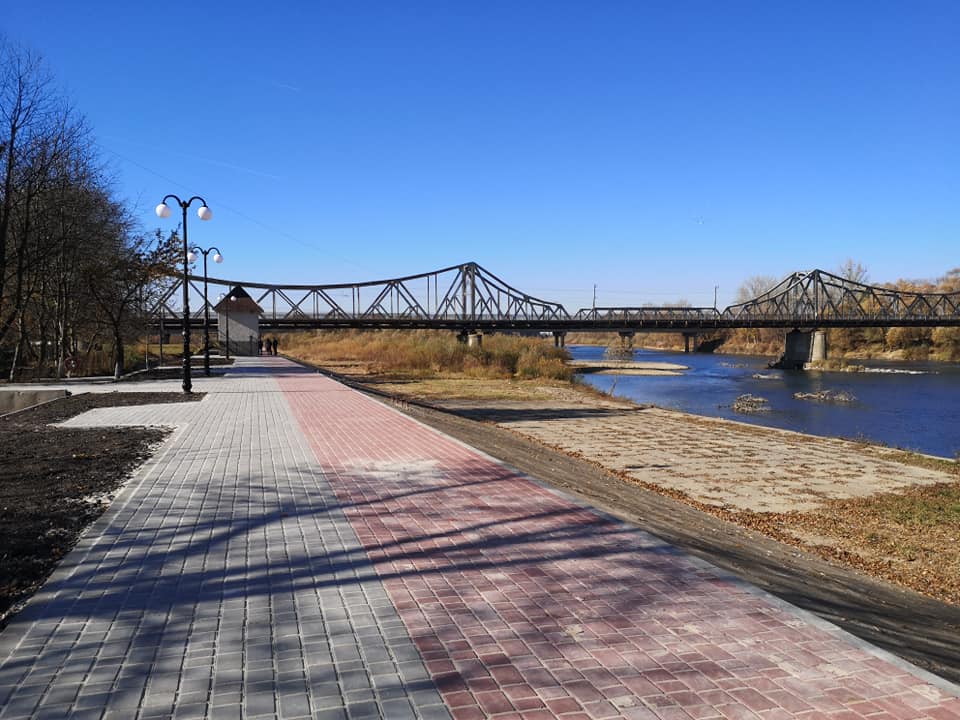 Очікувана вартість робіт з облаштування доріжок була 3 млн 272 тис. гривень