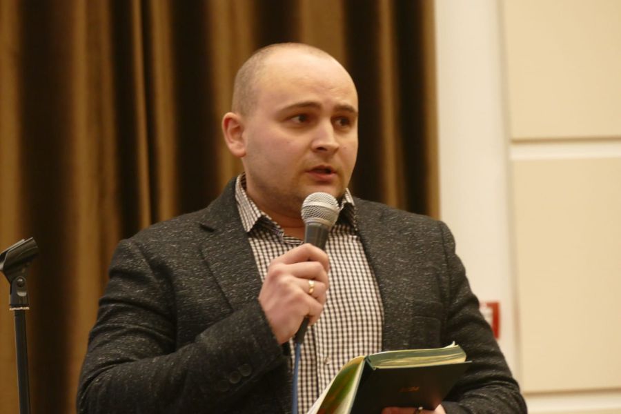 Призначення і звільнення керівників комунальних підприємств є компетенцією міського голови