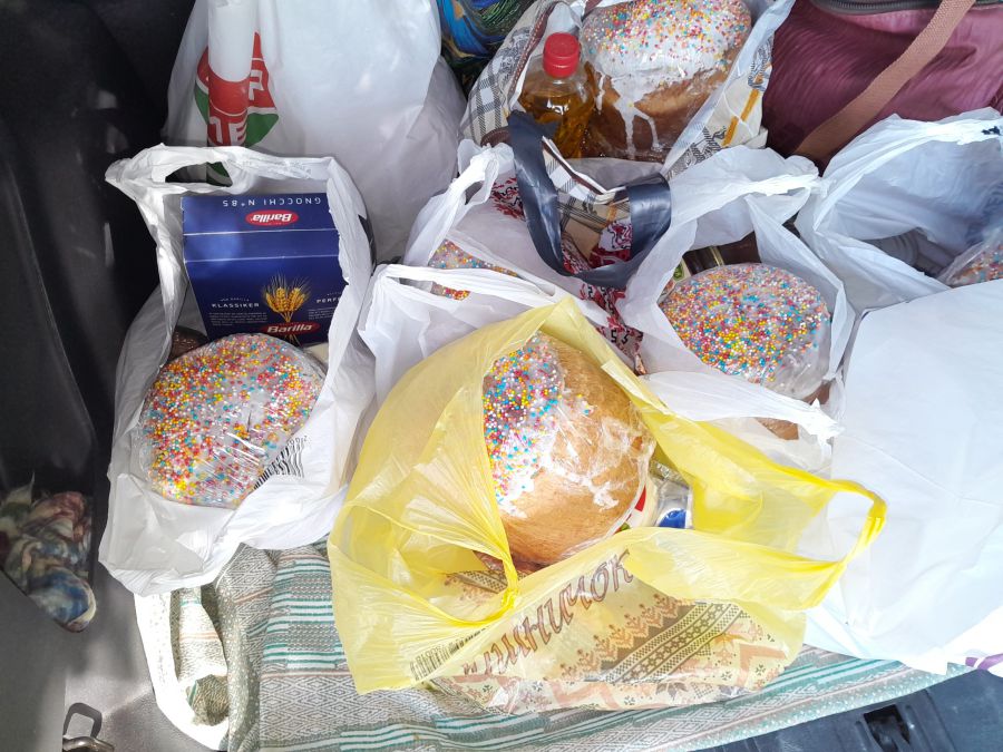 Акцію "Великодній кошик" проводять для тих, кому справді нелегко подбати про традиційні пасхальні страви