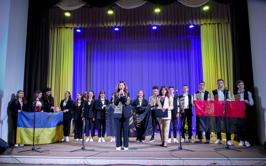 Запорукою успіху є постійна наполеглива праця юних талантів та професіоналізм керівника