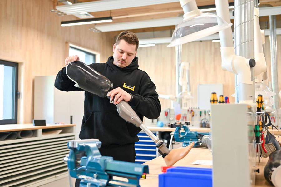 Мета Центру протезування та ортезування UNBROKEN – розвиток напрямку протезування в Україні. 