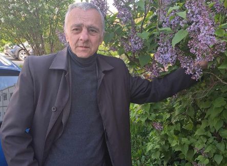 Катаракта швидко прогресує. Якщо терміново не прооперувати — Михайло втратить зір