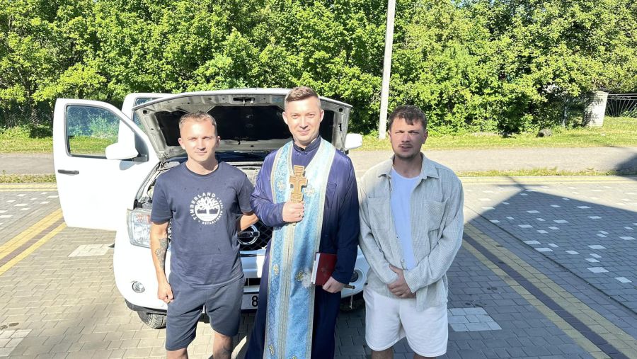 Загалом за 10 днів вдалося зібрати кошти і відправити джип на передову