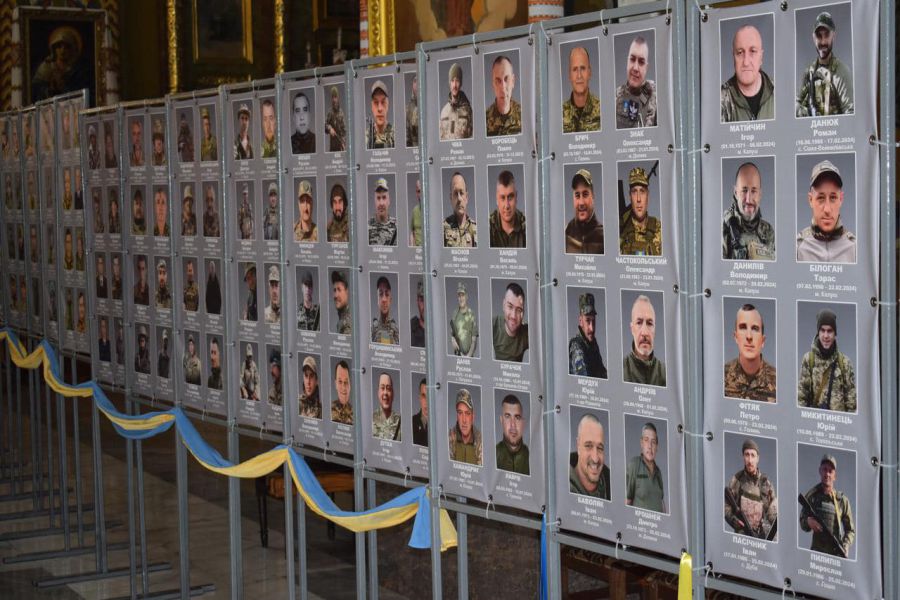 Священнослужителі відправили заупокійну панахиду за загиблими українськими Героями