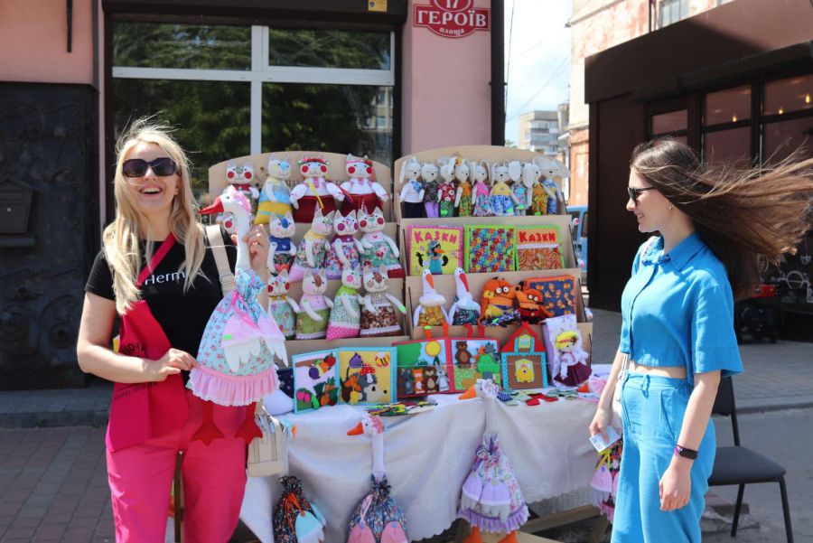 Охочі мали можливість взяти участь у майстер-класах